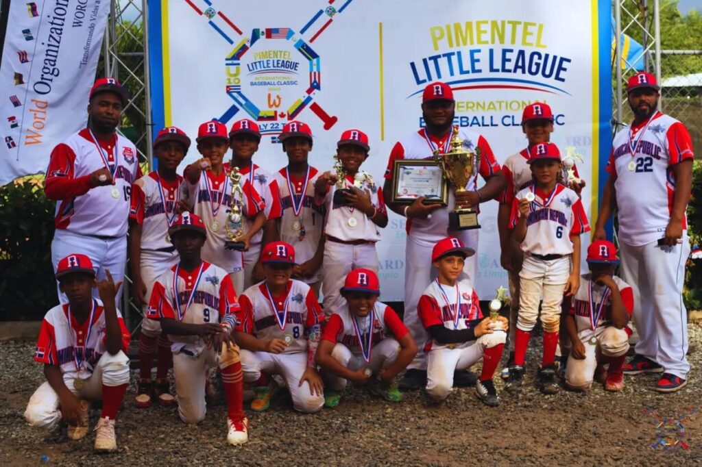 republica-dominicana-vence-a-venezuela-y-se-corona-campeona-del-pimentel-little-league-u-10-2025