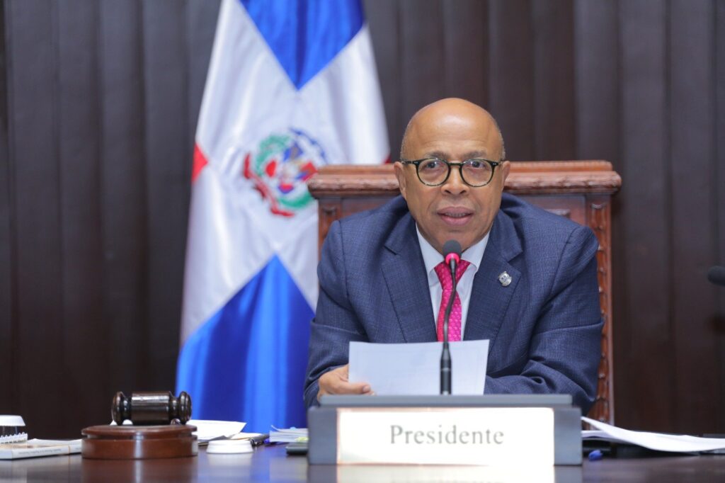 Diputados buscan aprobar en segunda lectura código penal