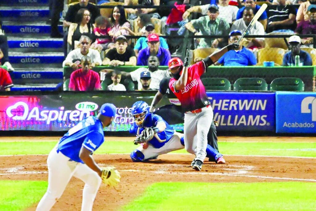 leones-y-toros-suben-al-segundo-lugar-tras-fin-de-semana-clave