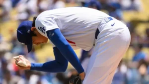 Molestias físicas de Ohtani ponen en vilo su esperada apertura ante Detroit