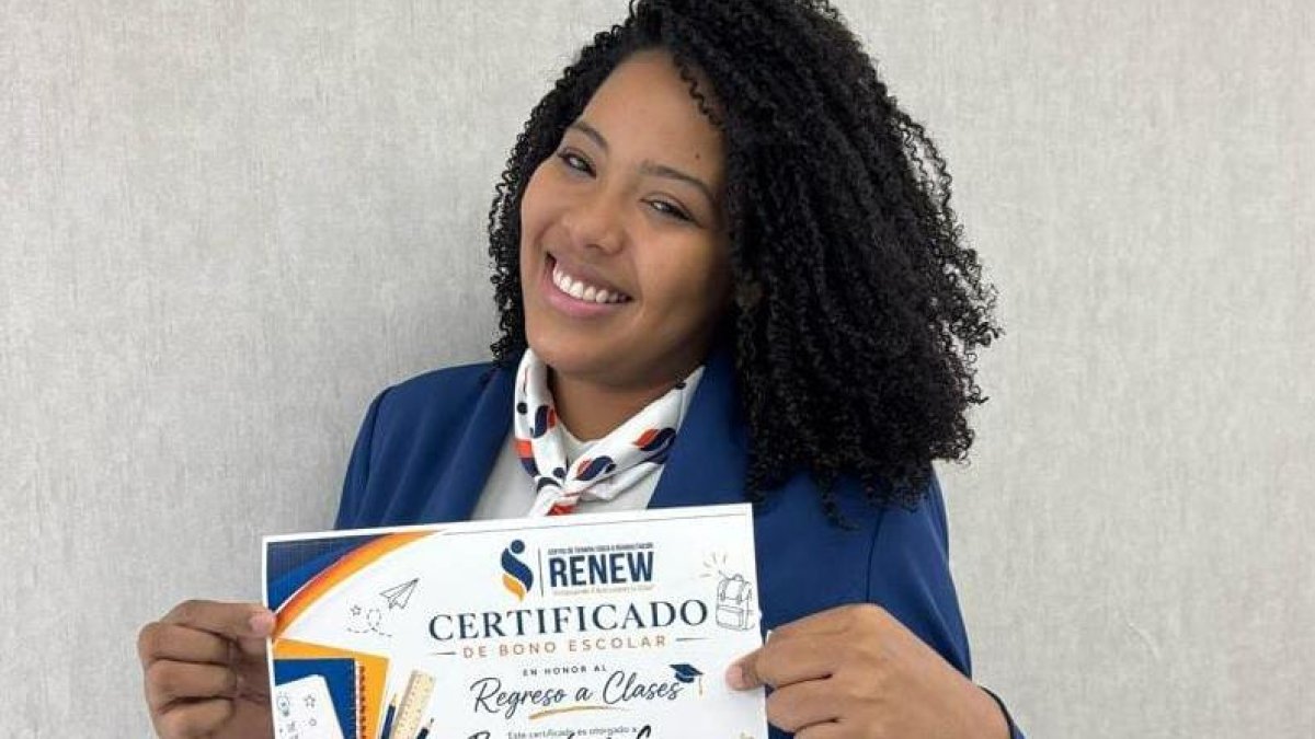 Renew reconoce excelencia académica a hijos de sus colaboradores