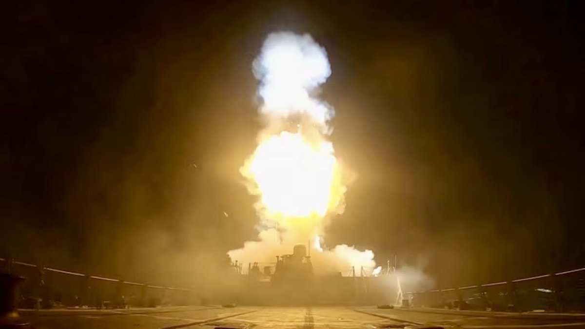 ¡Arrecia la guerra! Irán y Estados Unidos realizan bombardeos masivos contra bases militares