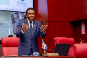 Senador Félix Bautista deposita proyecto de ley que busca eliminar el método D’Hondt