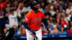 yordan-alvarez-se-encamina-hacia-la-triple-corona