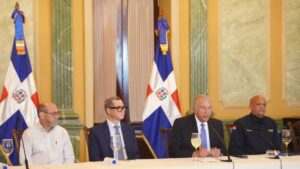 el-ministerio-de-educacion-se-sumo-al-simulacro-nacional-de-evacuacion-sobre-terremotos