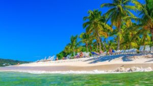 banco-popular-concentra-43.9-%-del-credito-del-sistema-financiero-al-turismo
