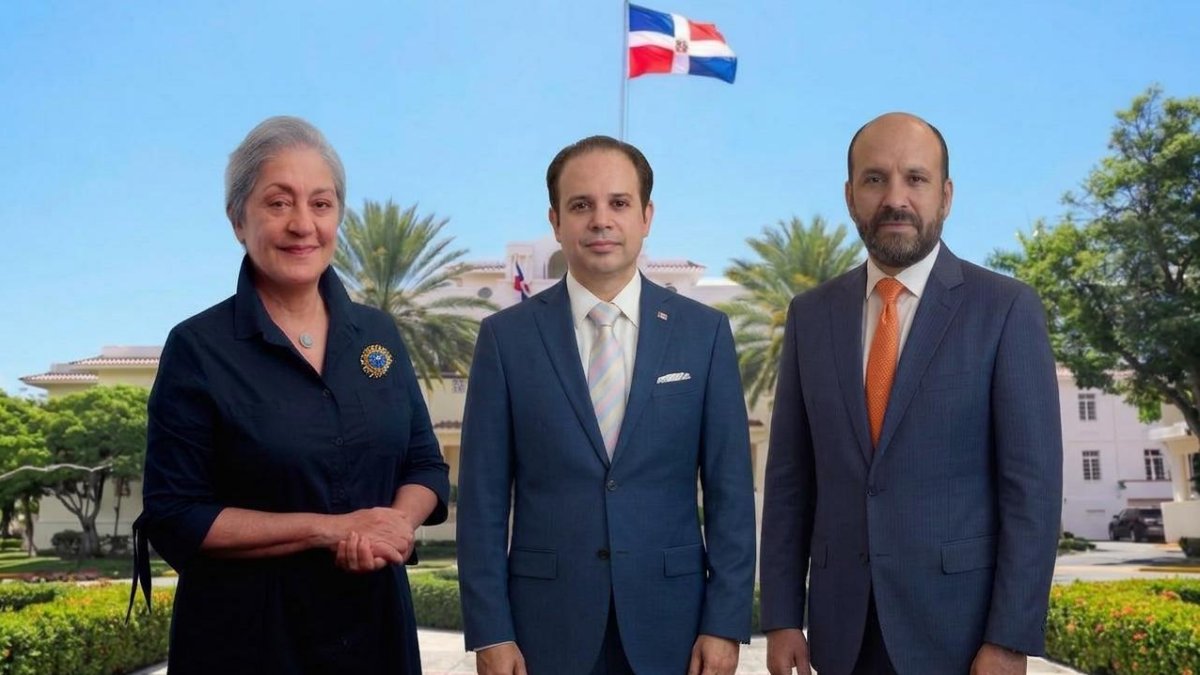 Por decreto de Abinader tres viceministros vinculados a Industria y Comercio pasan a la Cancillería