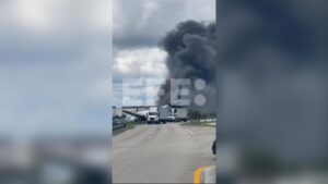 Tres vuelos de American Airlines son desviados a Puerto Rico tras accidente de avión de Amazon en Miami