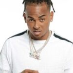 Ozuna asegura que dejó atrás los lujos: “Ya no pago 500 dólares por una camisa”