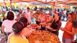 Constanza se prepara para su tradicional batalla de sabores con “El reto de la paella”