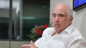 Bernardo Vega prevé segunda vuelta en 2028; advierte cambios en el comportamiento electoral