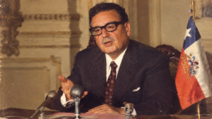 Allende los mares