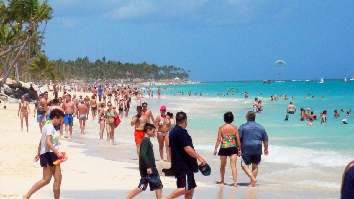 Turismo dominicano logra récord de 8.5 millones de visitantes a agosto de 2026