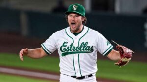 Estrellas confirman importarán al lanzador Trevor Bauer