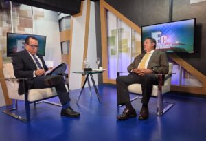 Euclides Sánchez: “Habrían mafias en el gobierno con licitaciones; Oposición debe unirse para municipales; LF tiene hoy 43 %