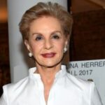 Carolina Herrera deslumbra a sus 87 años con tacones de 10 centímetros