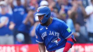 Vladimir Guerrero Jr. responde a críticas por sus declaraciones sobre su contrato
