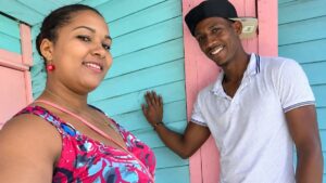 Hombre mata a su expareja a machetazos en municipio Bayaguana