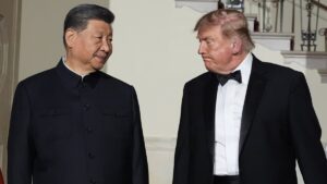 EE. UU.: Xi Jinping y Donald Trump observan la Constitución estadounidense al cierre de la visita de Estado