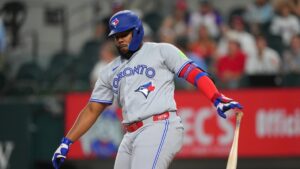 Vladdy Jr. se disculpa por comentarios realizados sobre su desempeño y contrato