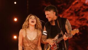 De Alejandro Sanz para Shakira: “el universo se desordena un poquito para mirarte”
