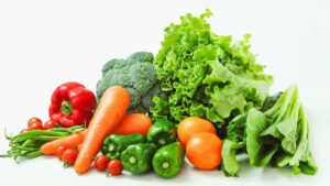 Rescatar, clasificar y distribuir: la labor que lleva alimentos a miles de dominicanos