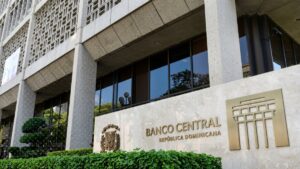 banco-central:-economia-dominicana-crece-38-%-en-agosto-y-acumula-expansion-de-4.5-%-en-ocho-meses