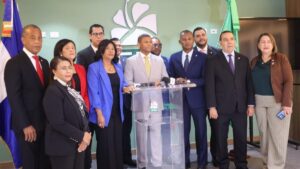 Diputados FP cuestionan alzas de hasta RD$13 en combustibles y pide explicaciones al Gobierno
