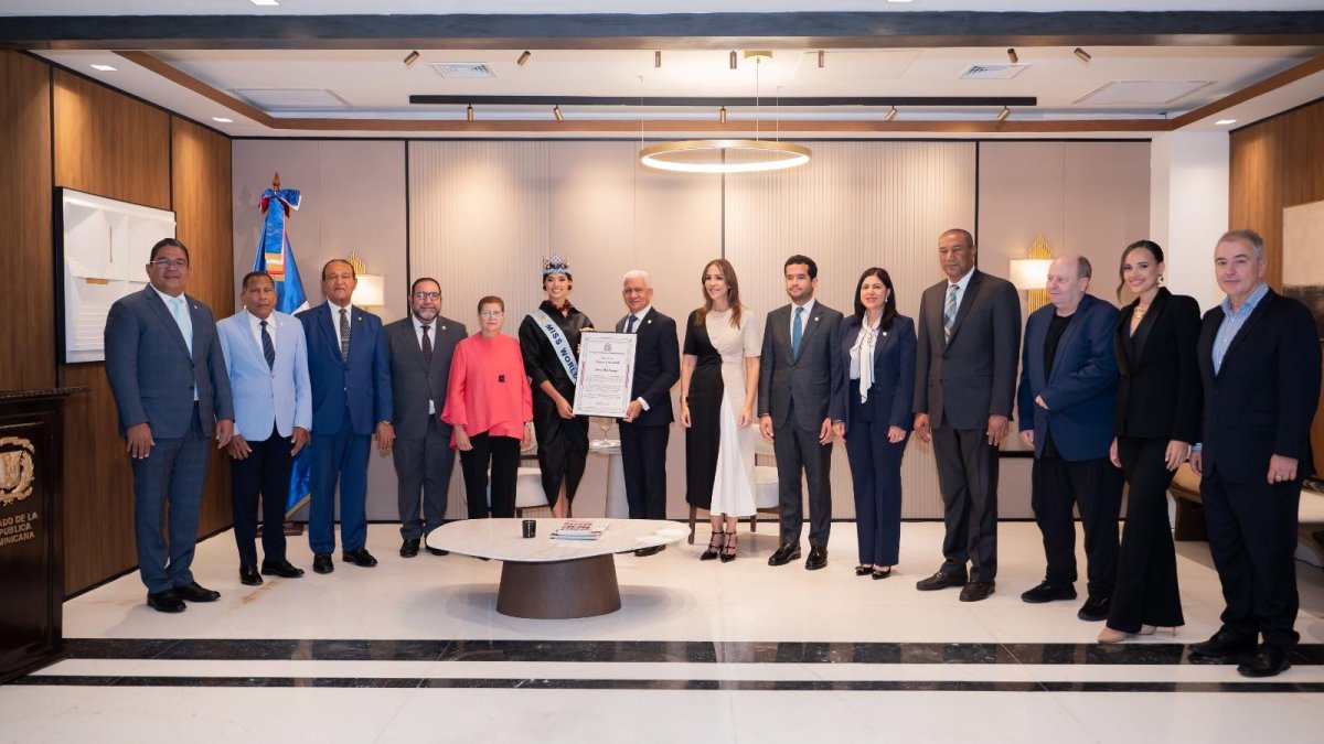 Senado reconoce a Joheirry Mola, dominicana ganadora de Miss Mundo 2026
