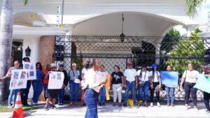 Familiares exigen a Moscú devolver a 150 dominicanos enviados como mercenarios a campos de batalla