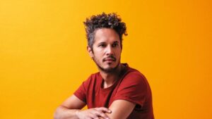 ¡Vicente García vuelve a casa! Anuncia concierto en formato sinfónico en el Teatro Nacional