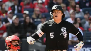 Medias Blancas vencen Guardians 3-0 en el Juego 1 de la Serie Divisional de la Liga Americana