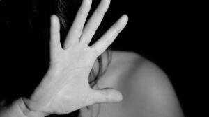 Reportaje- Alta cantidad de prófugos por violencia de género coincide con incremento de feminicidios