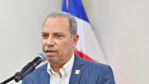 Bautista pide voto de conciencia y recuerda deuda de RD$28 millones del COD