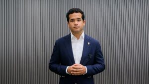 Omar Fernández revela la verdadera causa de su ingreso médico