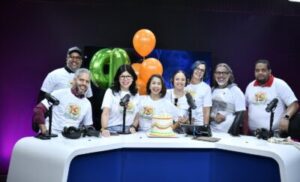 ana-simo-celebra-19-anos-de-su-programa-radial,-llena-de-agradecimiento