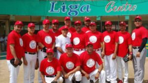 Liga Centro campeón torneo de softbol en 74 aniversario