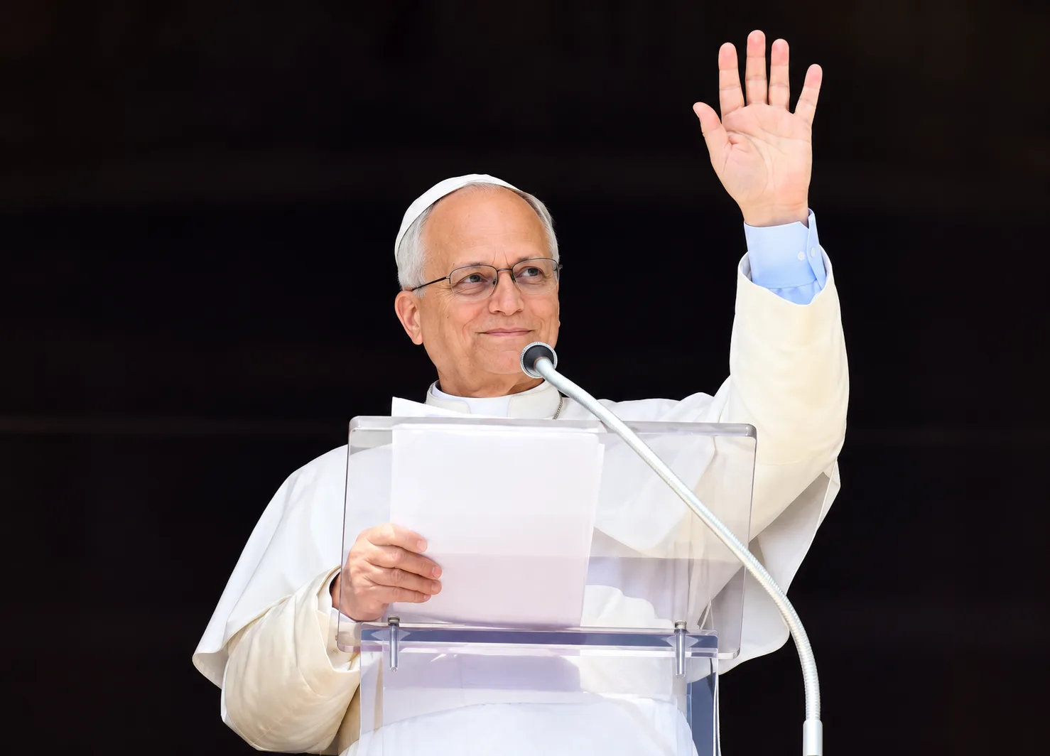 Papa León XIV tiene cáncer pulmonar y se recupera de cirugía