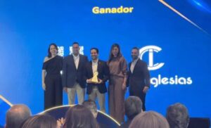 César Iglesias y Unilever reconocidos por Premios Clave