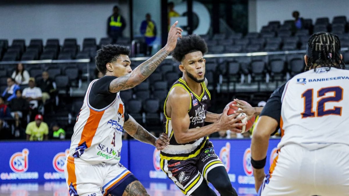Club Rafael Barias se impone a Los Prados con gran actuación de Eusebio Suero y JD Miller