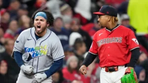 Los Rays ganan 7-3 para empatar la Serie de Campeonato de la Liga Americana a 2-2