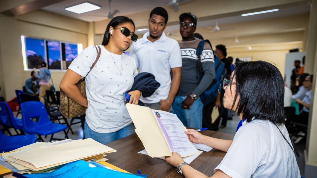 IDAC realiza feria de empleos para aeropuerto de Cabo Rojo