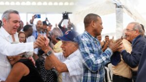 De las !Visitas Sorpresa» a “El Presidente en el Barrio”: dos modelos de encuentros con la gente