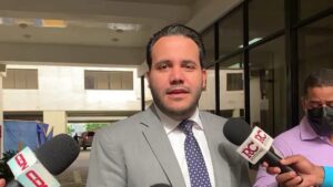 Renuncia del Partido Reformista el diputado Rogelio Alfonso Genao