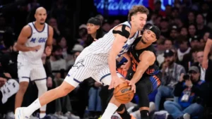 Wagner y Magic aprovechan un gran último cuarto para dejar a los Knicks con un récord de 0-3