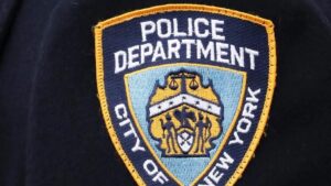 Detienen policía creen es dominicano durante un control de tráfico en el Alto Manhattan