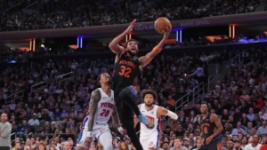 Karl-Anthony Towns responde con una actuación dominante al llamado de atención de Mike Brown