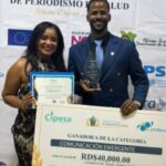 Ana Inoa y Max Figueroa ganan el primer lugar del Premio Nacional de Periodismo en Salud con el reportaje “Después de la denuncia: ¿Quién la protege?”