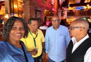 PLD realiza caminata cultural y orienta sobre cedulación en NY